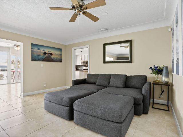 Продажа дома по адресу 1711 W Terra Mar Drive - фото 6375276