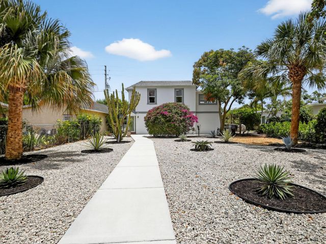 Продажа дома по адресу 3716 Morton Avenue - фото 6862512