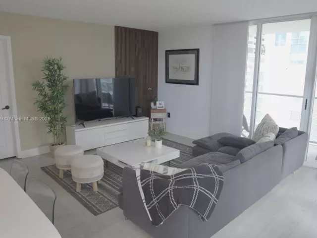 Продажа квартиры #902 - фото 6378985