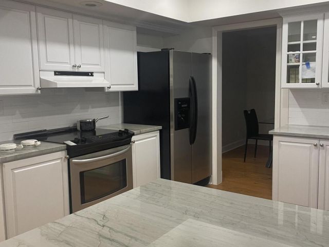 Дом в аренду по адресу 1120 SW 14th Drive - фото 6369917