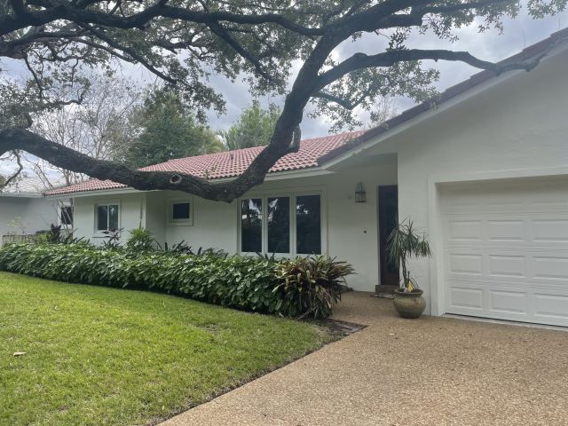 Дом в аренду по адресу 1120 SW 14th Drive - фото 6369924