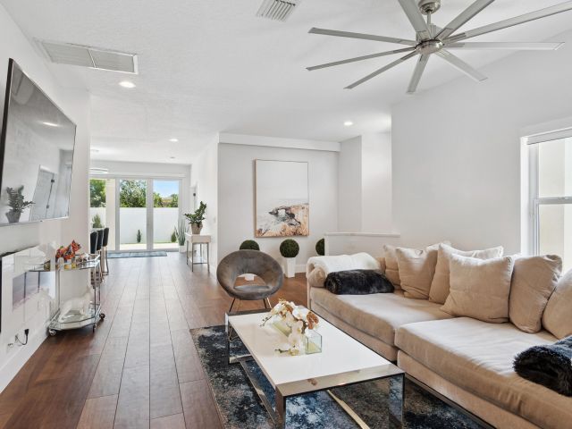 Дом в аренду по адресу 7110 NW Turtle Walk - фото 6364281