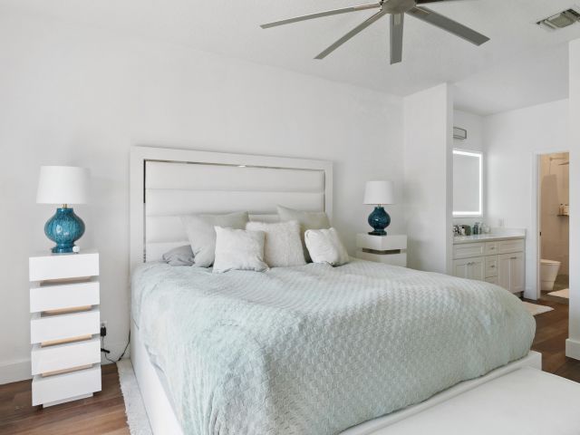 Дом в аренду по адресу 7110 NW Turtle Walk - фото 6364293