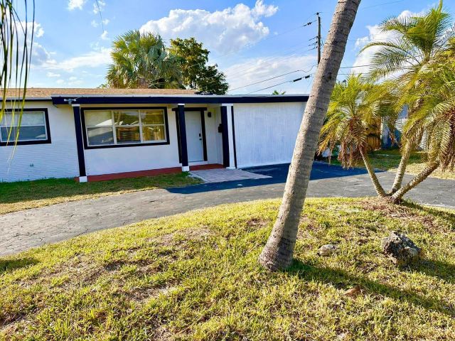 Продажа дома по адресу 601 NW 38th Street - фото 6354465