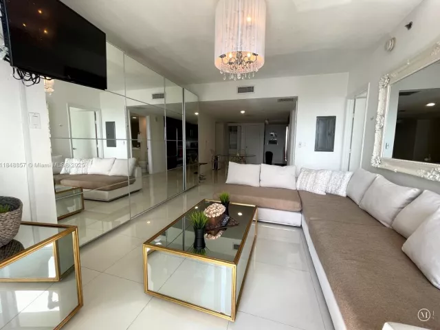 Продажа квартиры #3711 - фото 6356417