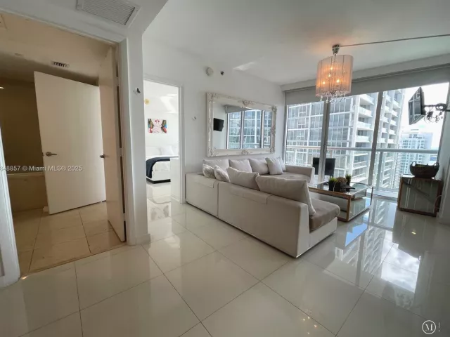 Продажа квартиры #3711 - фото 6356420