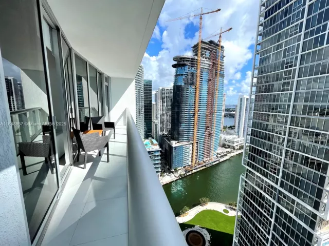 Продажа квартиры #3711 - фото 6356411