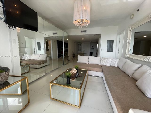 Продажа квартиры #3711 - фото 6356417