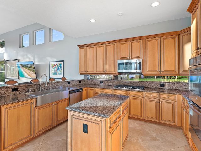 Продажа дома по адресу 10873 Egret Pointe Lane - фото 6359766