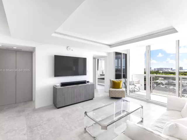 Продажа квартиры #1515 - фото 6406090