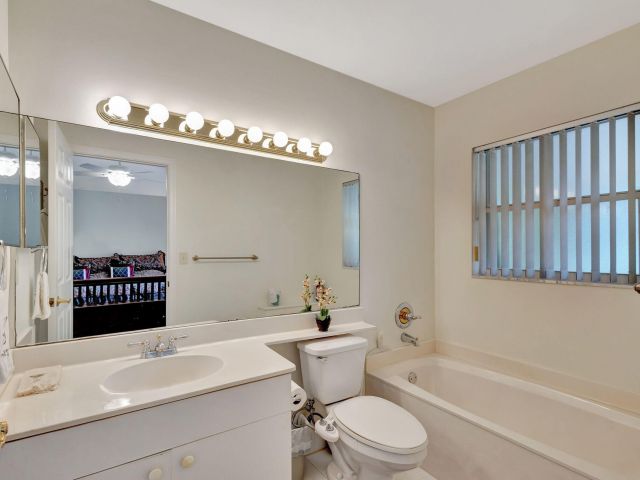 Продажа дома по адресу 1011 Aspri Way - фото 6386131