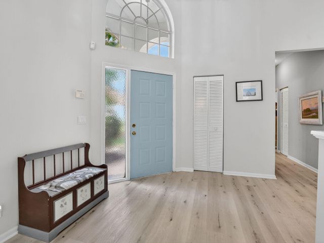 Продажа дома по адресу 5326 NW 21st Avenue - фото 6365775