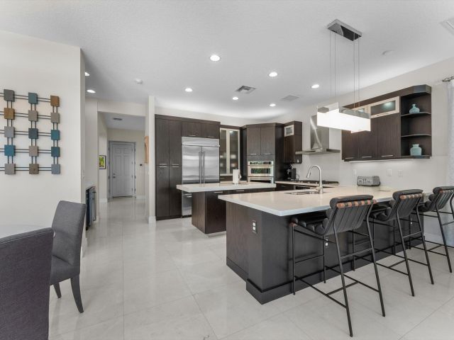 Дом в аренду по адресу 16615 Germaine Drive - фото 6416471