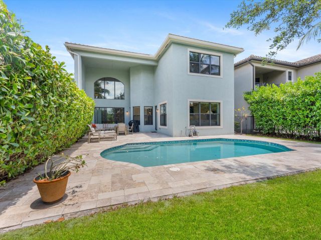 Дом в аренду по адресу 16615 Germaine Drive - фото 6416487