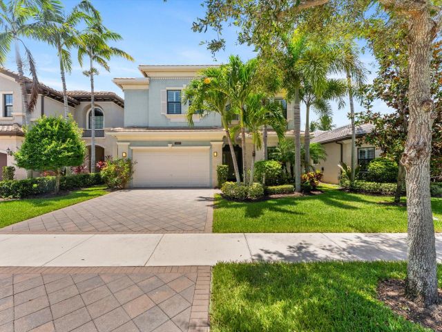 Дом в аренду по адресу 16615 Germaine Drive - фото 6416488