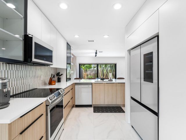 Дом в аренду по адресу 541 N Ocean Boulevard 5610 - фото 6370568