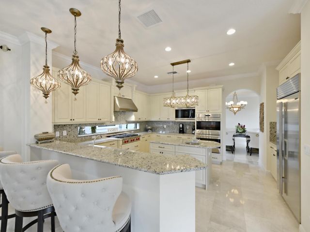 Дом в аренду по адресу 6950 NW 26th Way NW - фото 6363840