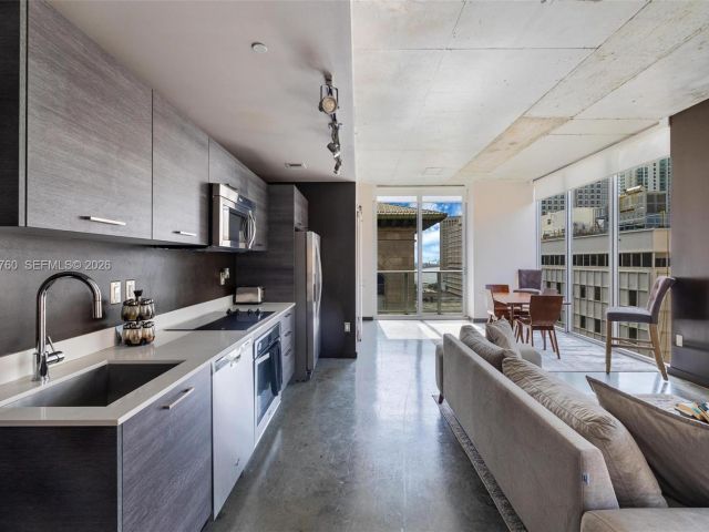 Продажа квартиры #401 - фото 6365560