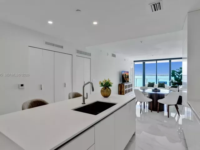 Продажа квартиры #806 - фото 6400787