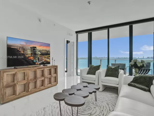 Продажа квартиры #806 - фото 6400793