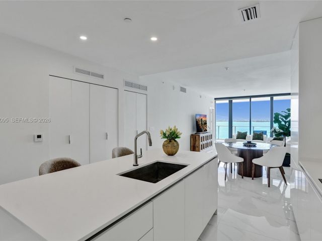 Продажа квартиры #806 - фото 6400787