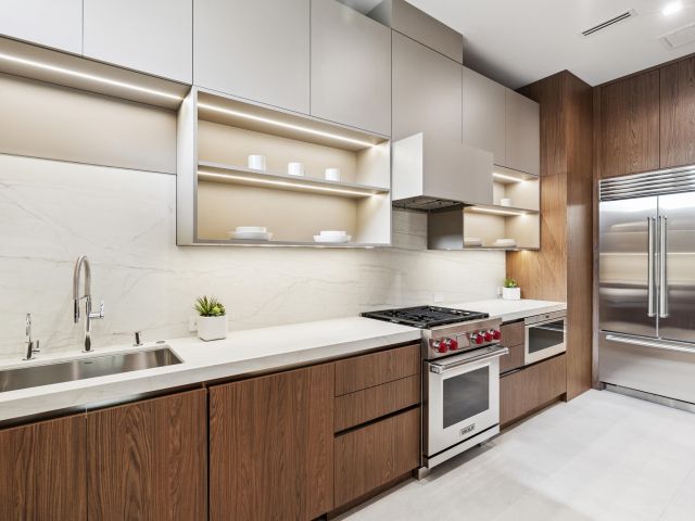 Продажа дома по адресу 354 NE 4th Street - фото 6378393