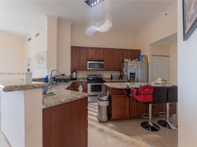 Продажа квартиры #710 - фото 6366090