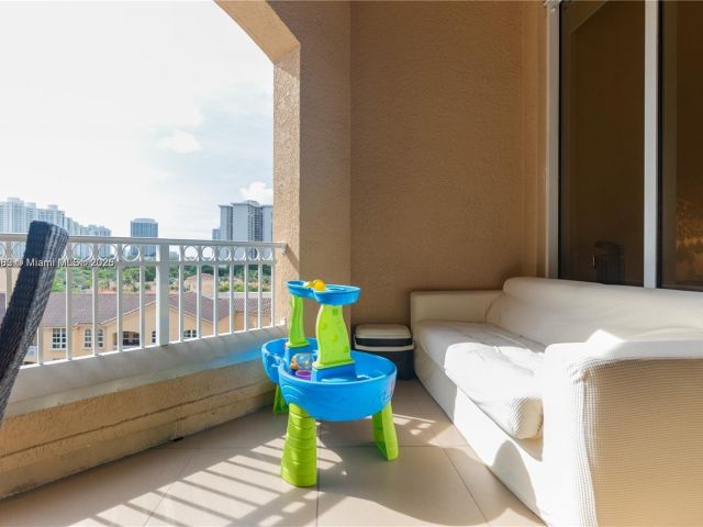 Продажа квартиры #710 - фото 6366093