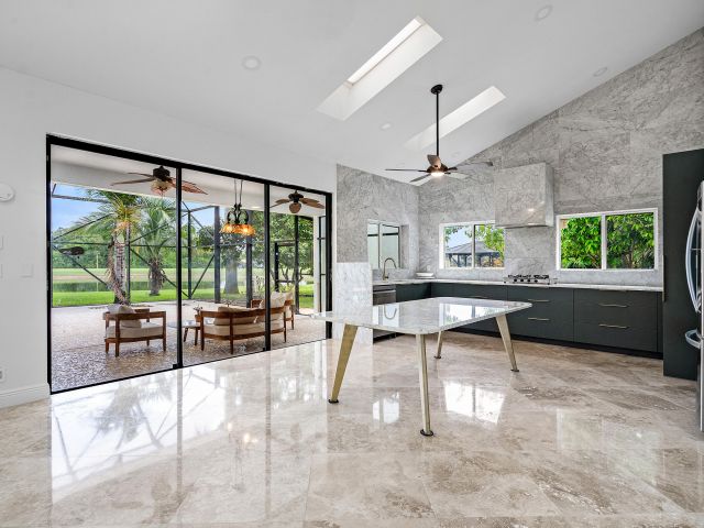 Дом в аренду по адресу 10391 Boca Woods Lane - фото 6365866