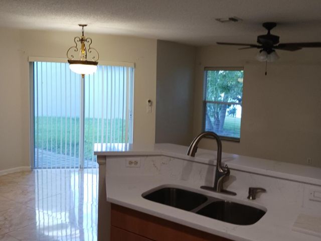 Дом в аренду по адресу 738 Perdido Heights - фото 6374270