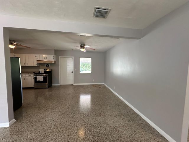 Дом в аренду по адресу 415 49th Street - фото 6592603