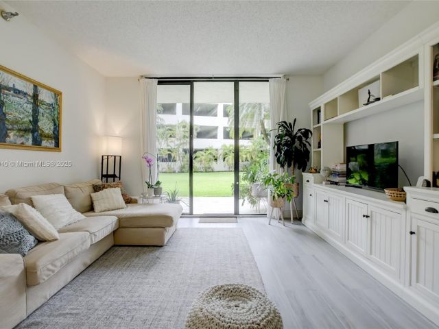 Продажа квартиры #114 - фото 7440782