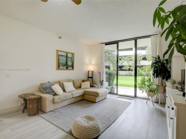 Продажа квартиры #114 - фото 7440783