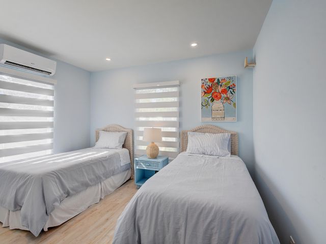 Дом в аренду по адресу 212 SW 1st Avenue - фото 6425846