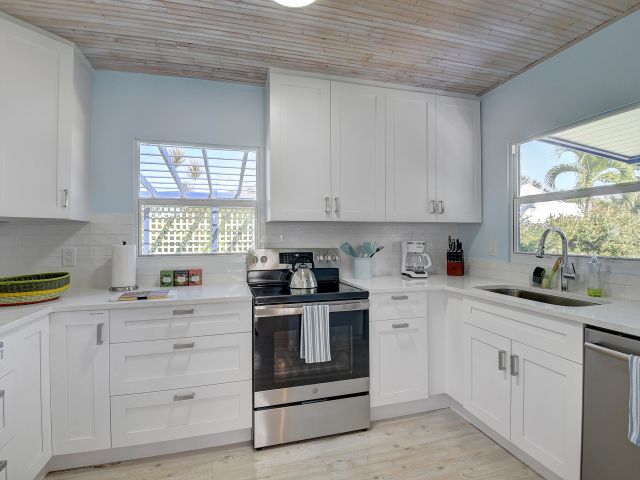 Дом в аренду по адресу 212 SW 1st Avenue - фото 6425851