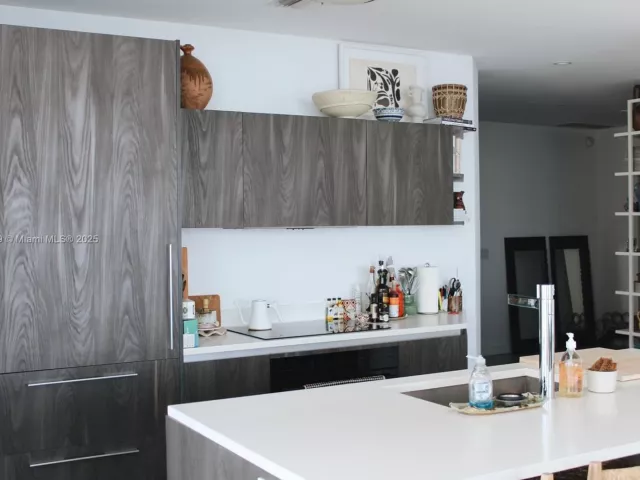 Продажа квартиры #3301 - фото 6379939