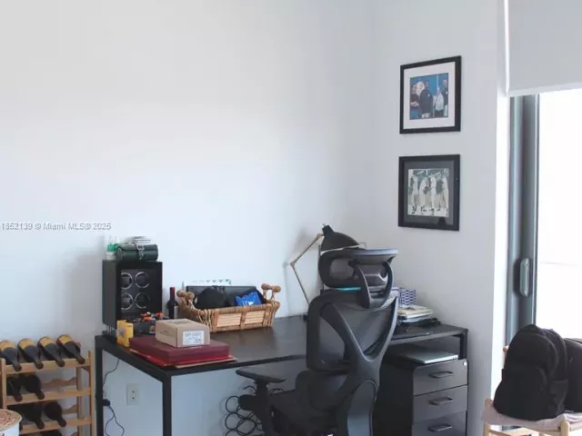 Продажа квартиры #3301 - фото 6379927