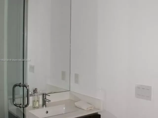 Продажа квартиры #3301 - фото 6379929