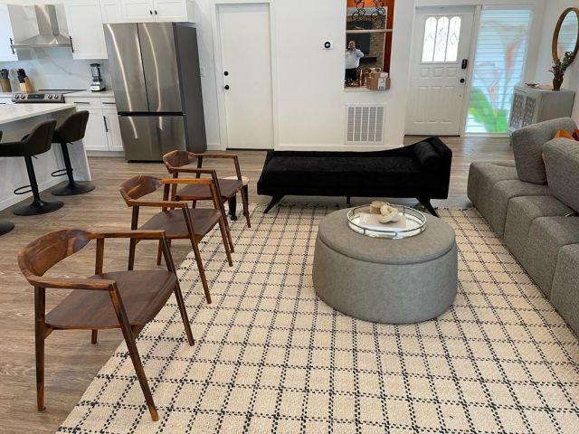 Дом в аренду по адресу 7360 San Sebastian Drive - фото 6373797