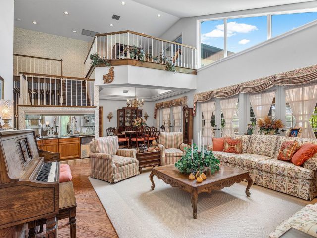 Продажа дома по адресу 4838 Charlton Way - фото 6373985