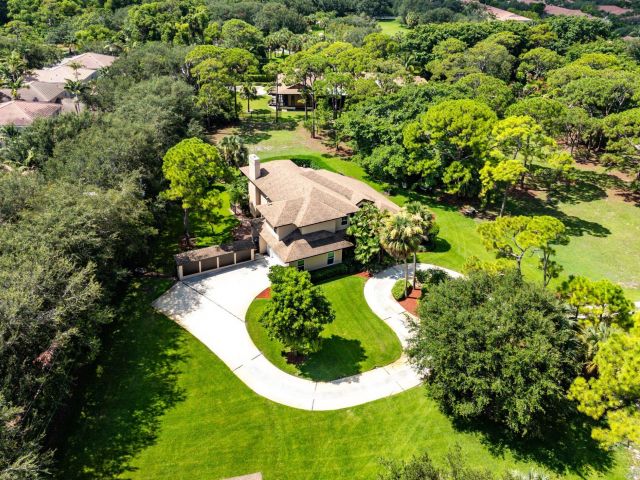 Продажа дома по адресу 4838 Charlton Way - фото 6373995