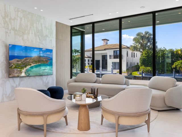 Продажа дома по адресу 541 Golden Harbour Drive - фото 6413579