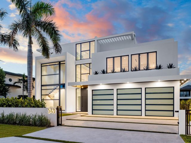 Продажа дома по адресу 541 Golden Harbour Drive - фото 6413583