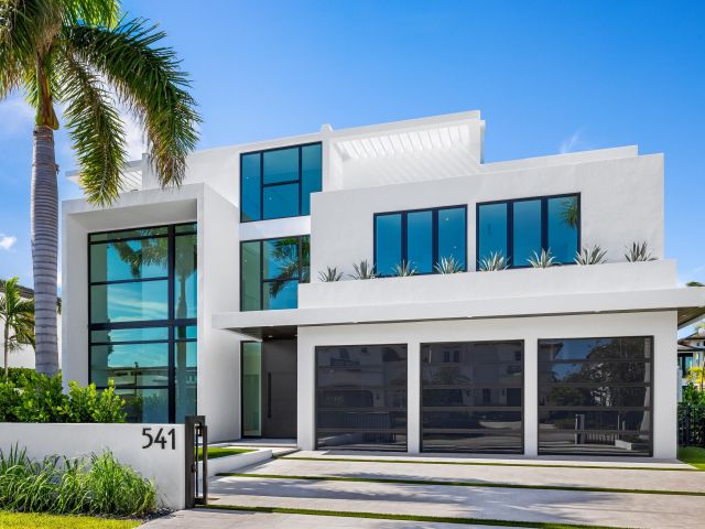 Продажа дома по адресу 541 Golden Harbour Drive - фото 6413584