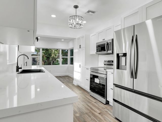 Продажа дома по адресу 11 NW 117th Street - фото 6378737