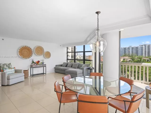 Продажа квартиры #504 - фото 6400769