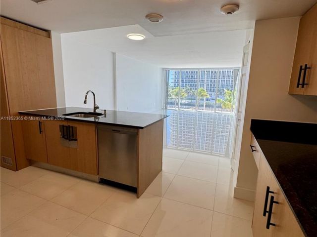 Продажа квартиры #316 - фото 6386350