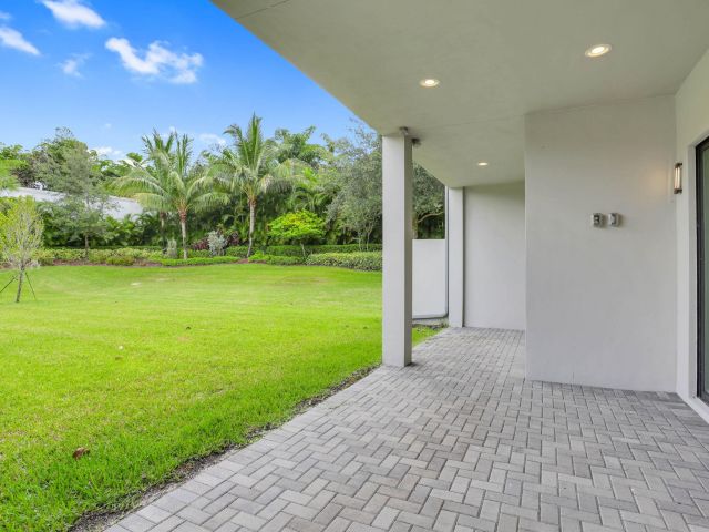 Продажа дома по адресу 8115 Laurel Falls Drive - фото 6445590