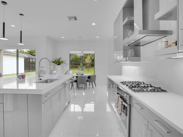 Продажа дома по адресу 8115 Laurel Falls Drive - фото 6445593