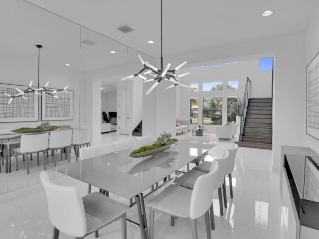 Продажа дома по адресу 8115 Laurel Falls Drive - фото 6445601